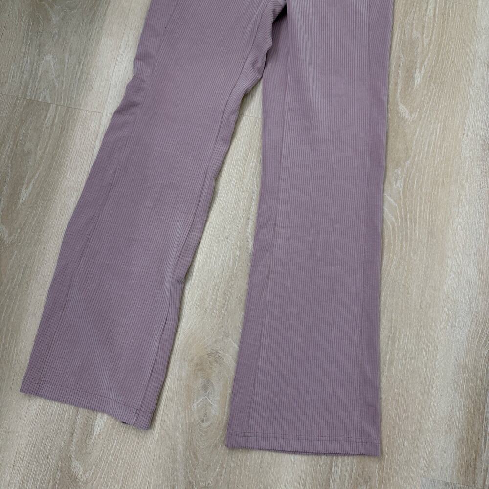 NWT! Lululemon Ribbed Softstreme Flared Pant Regular Size 10 - Picture 4 of 8